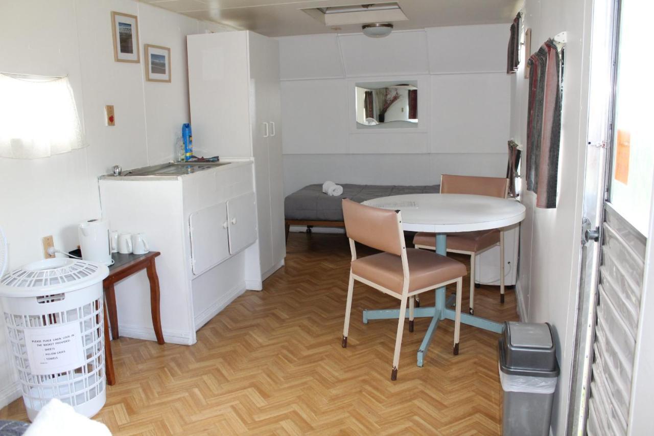 Batemans Bay Holiday Park & Hostel מראה חיצוני תמונה