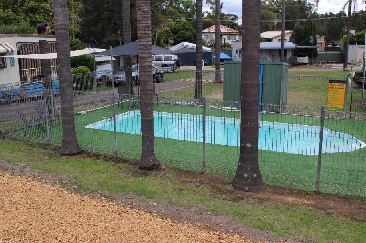Batemans Bay Holiday Park & Hostel מראה חיצוני תמונה