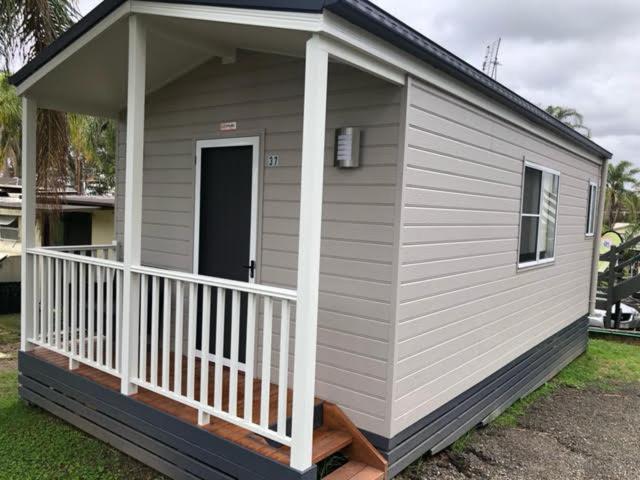 Batemans Bay Holiday Park & Hostel מראה חיצוני תמונה