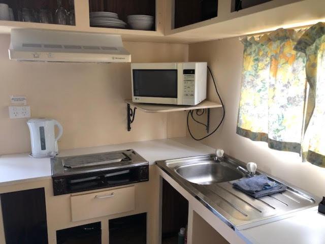 Batemans Bay Holiday Park & Hostel מראה חיצוני תמונה