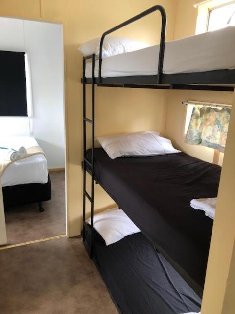 Batemans Bay Holiday Park & Hostel מראה חיצוני תמונה