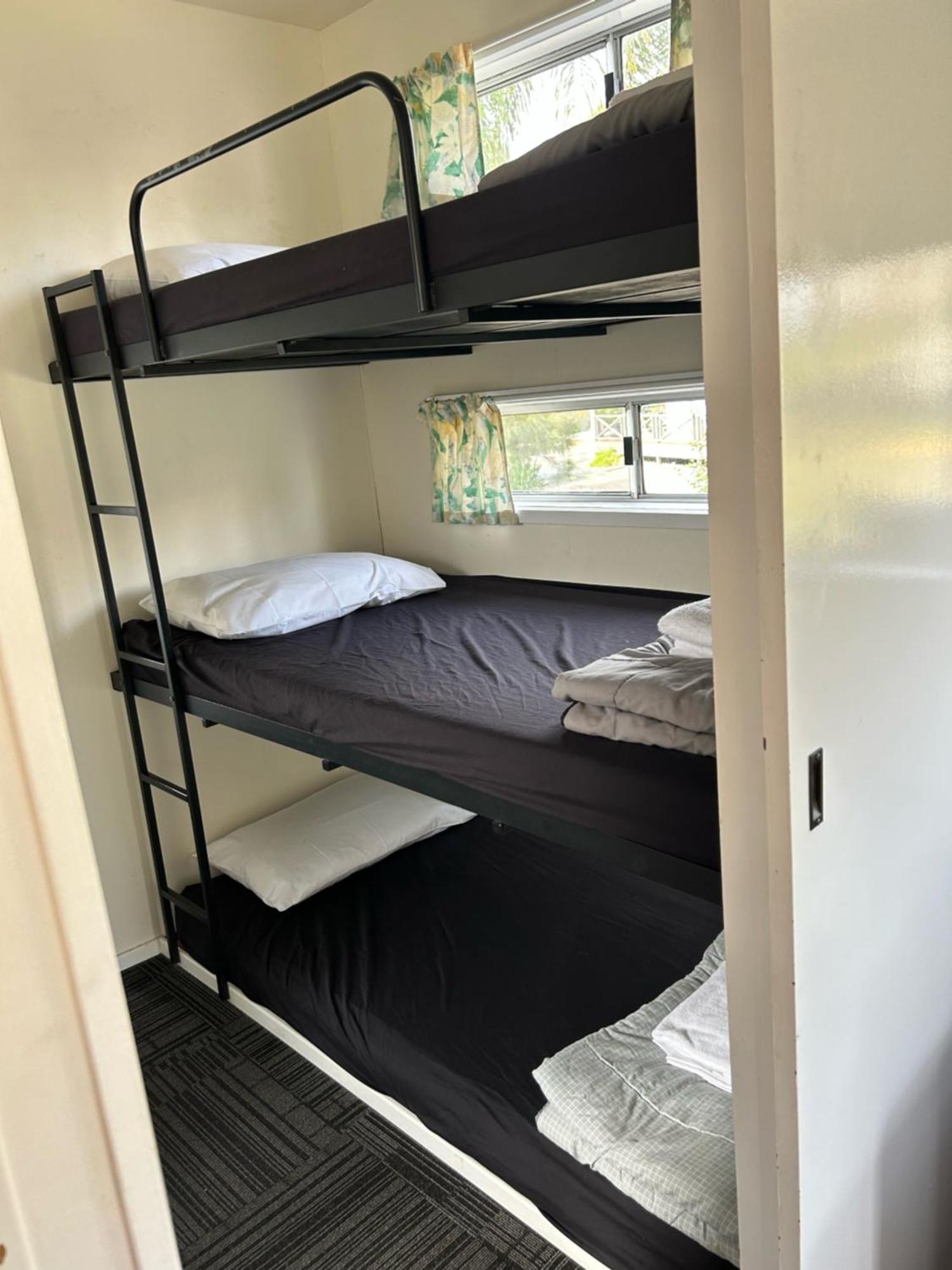 Batemans Bay Holiday Park & Hostel מראה חיצוני תמונה