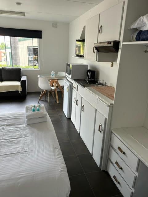 Batemans Bay Holiday Park & Hostel מראה חיצוני תמונה