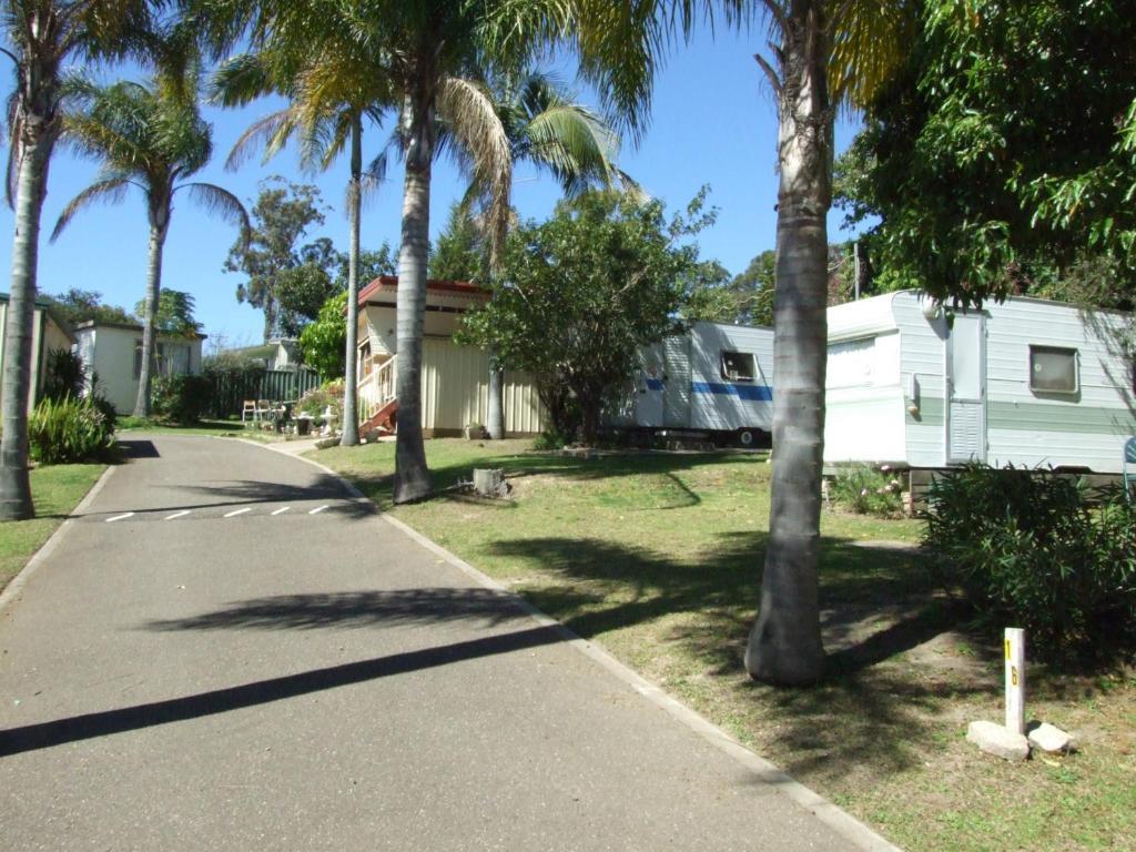 Batemans Bay Holiday Park & Hostel מראה חיצוני תמונה
